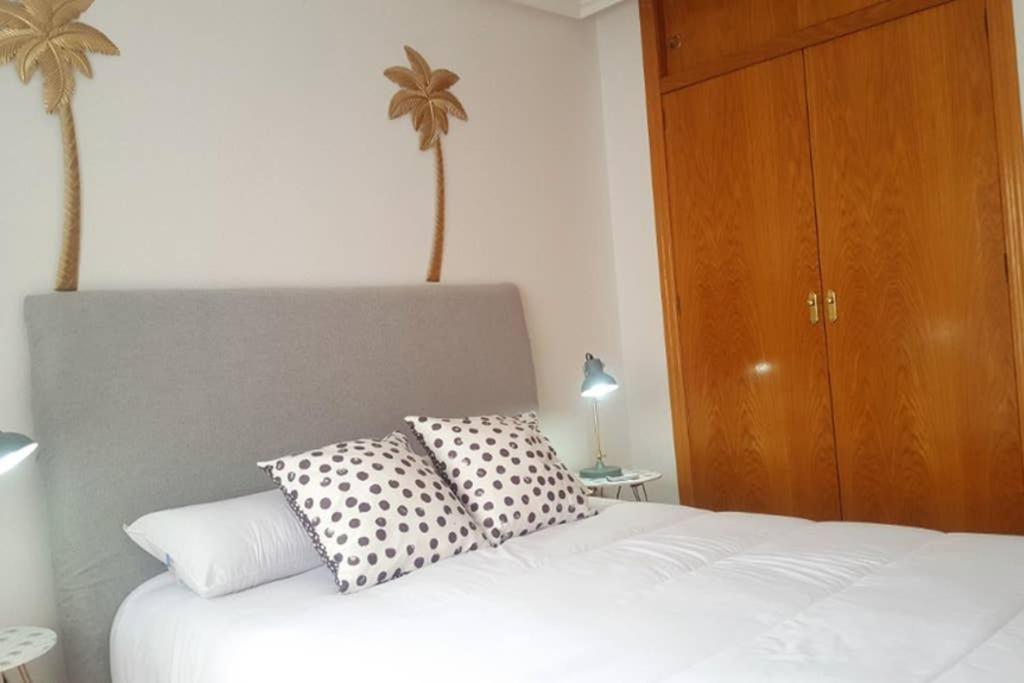 Encantador Apartamento En El Centro Appartamento Alicante Esterno foto